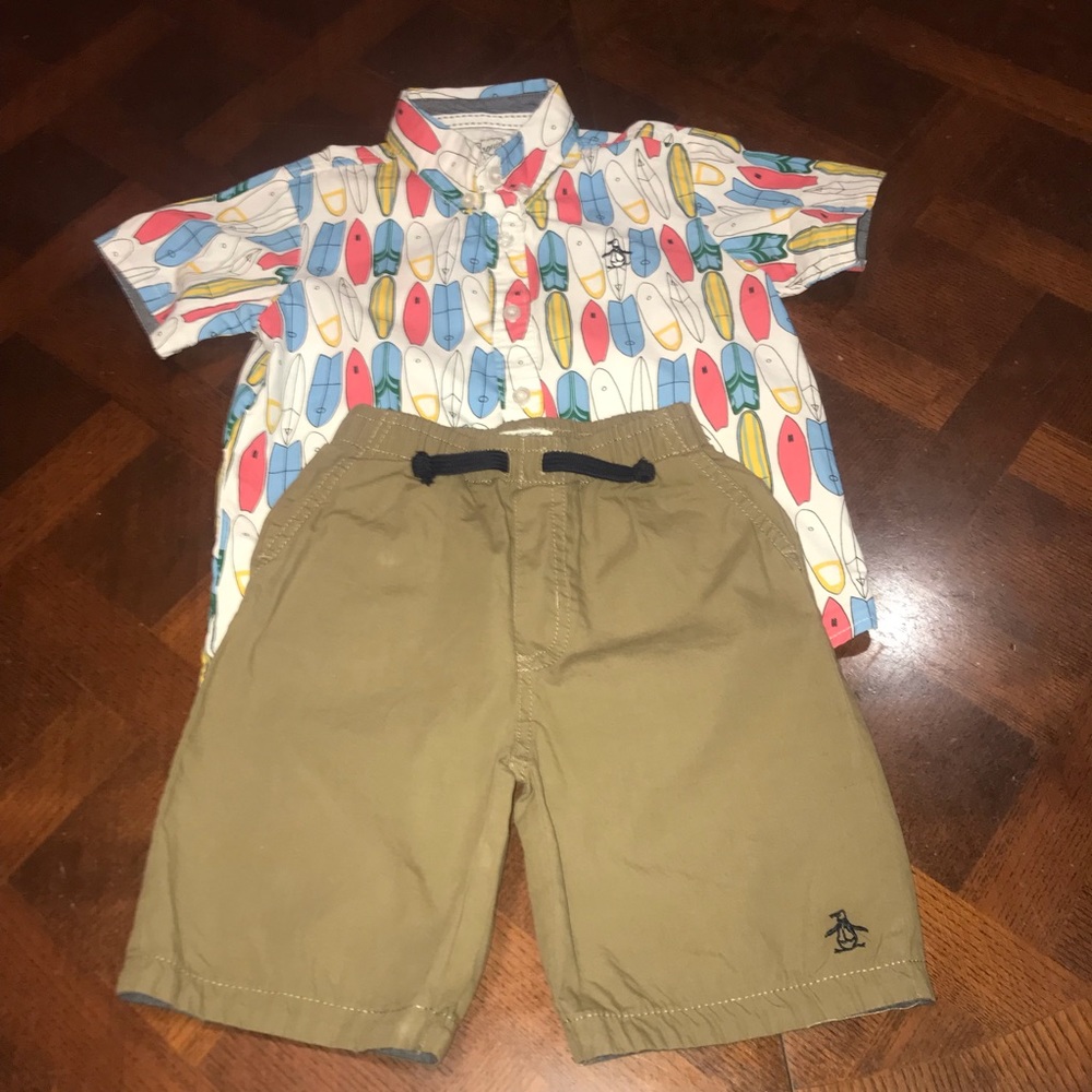 On original Penguin by Munsinger beige surfboard Khaki set size: 4T